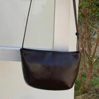 ราคา กระเป๋าสะพายข้างทรงเรโทรสำหรับผู้หญิง ทำจากหนังวัวแท้ ขนาดกะทัดรัด พกพาได้ง่าย (44652435123)