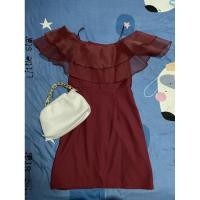 ราคา เดรสสายเดี่ยว เปิดไหล่ระบาย สีแดงเลือดหมู ผ้าแก้ว (มือสอง สภาพใหม่) (9714024602)