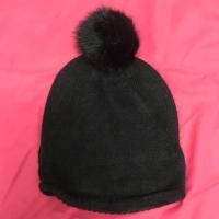 ราคา SALE H&M ของแท้ หมวกไหมพรม สีดำ มือสองสภาพดีมาก (306777948)