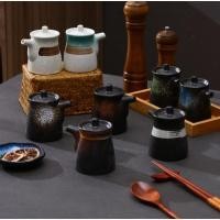 ราคา ขวดเครื่องปรุงรสเซรามิกขวดซอสถั่วเหลืองน้ําส้มสายชูขวดพริกร้านอาหารตารางบนโต๊ะอาหารครัวเรือนสร้างสรรค์ญี่ปุ่นซูชิร้านอาหารบนโต๊ะอาหา (56250814434)
