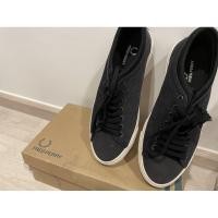 ราคา รองเท้าผ้าใบ Fred Perry แท้ (11903141036)