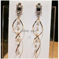 ราคา (ก้านเงินแท้ 925) ต่างหูพลอยดำระย้า ประดับด้วยไข่มุก และเพชรแฟชั่น ตัวงานสีทอง, ต่างหูออกงาน, ต่างหูระย้า, ต่างหูเพชร (2638633030)