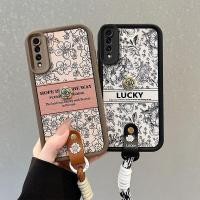 ราคา SAMSUNG หรูหราวินเทจดอกเคมีเลียสีดําสีน้ําตาลผีเสื้อดอกไม้หนังเทียมโทรศัพท์เชือกเส้นเล็กนุ่มเต็มเลนส์ปกป้องกรณีโทรศัพท์สําหรับ กาแลคซี ก30ส สําหรับซัมซุงปกหลังกร (28593505964)