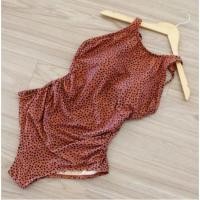 ราคา ชุดว่ายน้ําสตรีบิกินี่ชายหาดชิ้นเดียวสายไขว้ด้านหลังและฟองน้ําในตัวผลิตภัณฑ์ เซอร์พลัส ของแท้ (41355943520)