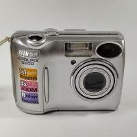 ราคา Nikon coolpix 5600 digital camera (17988721384)