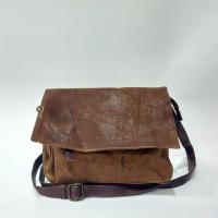 ราคา Vintage Moreno Lopez Barcelona Brown Leather Crossbody Bag กระเป๋าสะพายข้างหนังแท้ กระเป๋าหนังช้าง (26543651421)