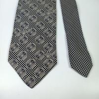ราคา เนคไทมือสอง Gianni Versace Men's Silk Tie Black White Plaid Tartan Made in Italy (29690463896)