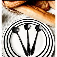 ราคา พร้อมส่ง ช้อนขนม ช้อนของหวาน ลายดอกไม้ ( ลายกุหลาบ, ลายโบตั๋น, ลายทานตะวัน ) สแตนเลสปลอดสนิม สีดำ เลือกลายได้ (5736945716)