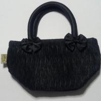 ราคา กระเป๋าผ้ามันอัดพลีทสีดำหนา ปากบนซิป หิ้วถือได้ ขนาด 9 × 5 นิ้ว (27859773463)