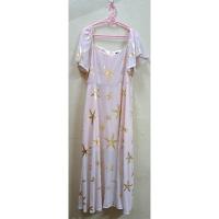 ราคา มือสองใส่ครั้งเดียว สภาพ 100% size XL เดรสยาว สีนู้ดลายปลาดาวทอง (22055185210)