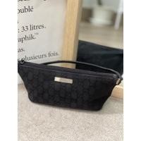 ราคา ❌Sold❌Gucci Pochette Canvas GG Black Boat (12842659979)