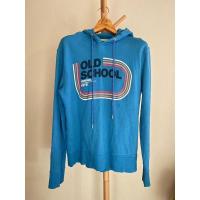 ราคา ฝากขายเสื้อสเวตเตอร์มีฮู้ดมือ 2 ยี่ห้อ JACK & JONES สีฟ้าเกร๋ๆ ไหล่ 18" อก 40" ยาว 26" (23061295898)