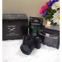 ราคา ลดพิเศษ‼️ กล้อง Fuji X-M1 สีดำ สภาพดี อุปกรณ์ครบ‼️ (1325303448)