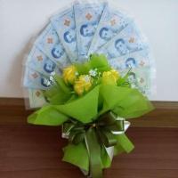 ราคา ช่อดอกไม้ธนบัตรกุหลาบสีเหลือง ใส่ธนบัตร10ใบใส่แบงก์20,50และ100บาท ลูกค้าใส่ธนบัตรเอง#ช่อดอกไม้ธนบัตร (18666723087)