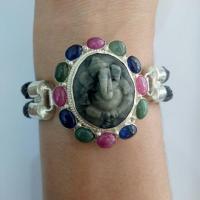 ราคา กำไลหางช้างประดับพลอย (7815170717)