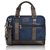 ราคา กระเป๋าโน๊ตบุ๊ค TUMI รุ่น EARLE COMPACT BRIEF ของแท้ สภาพ 95% (4932328077)