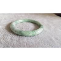 ราคา กำไลหยกพม่าเจไดต์ เนื้อเทียนสีเขียวขาว (9367217926)