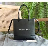 ราคา Balenciaga Tote Xxs Black ❌หมด❌ (19765332083)