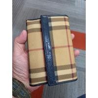 ราคา กระเป๋าตังค์มือสอง Burberry แท้ (23105782999)