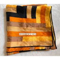 ราคา Givenchy vintage scraf ผ้าเช็ดหน้าวินเทจ 85 x 85 cm แท้จากญี่ปุ่น (25339859697)