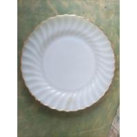 ราคา จานแก้วเนื้อนม ขอบหยักขอบทองAnchor Hocking made in U.S.A ทองไม่ครบ จานขนาด25cm.สินค้ามือสองจากตู้ญี่ปุ่น (25579216364)