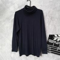 ราคา ผ้ามือสอง เสื้อยืดแขนยาวคอเต่า uniqlo สีกรม (27016864329)