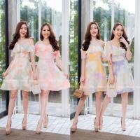 ราคา Mabel:C46เดรสส่ยเดี่ยวเปิดไหล่แต่งระบายอก ลายสายรุ้งและลายดอก เนื้อผ้าชีฟองมีซับในทั้งชุด (9102022015)
