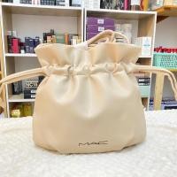 ราคา Mac GWP Pouch (กระเป๋า) (24409864835)