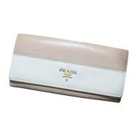 ราคา Saffiano Leather Logo Long Wallet กว้าง 4 นิ้ว ยาว 7.5 นิ้ว สีนู้ด/ขาว (49851614750)