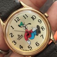 ราคา นาฬิกาญี่ปุ่น มือสอง Vintage Lorus by Seiko พร้อมกล่อง นาฬิกาการ์ตูน แขนขยับ เดินถอยหลัง สภาพสวย ร (25438437166)