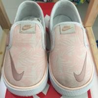 ราคา รองเท้าเด็กมือสองยี่ห้อ nike ขนาด 13 cm (967246239)