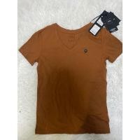 ราคา เสื้อcps ของใหม่ สีน้ำตาล ของแท้ 100% เสื้อยืดคอวี เสื้อยืด ไซส์ XS (27073339186)