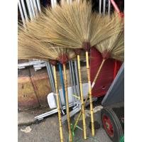 ราคา ไม้กวาดดอกหญ้าด้ามไม้ (5790565501)