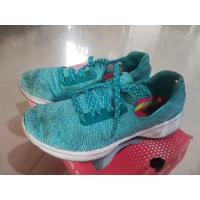 ราคา รองเท้า skechers ไซส์36 มือ2♥️ (15676372417)