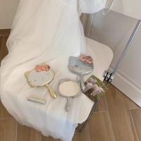 ราคา กระจกถือ กระจกพกพา สาวแมวมินิกระจกขนาดเล็กน่ารักแบบพกพาจับกระจกแบบพกพามือถือกระจกพับ ผู้มีอิทธิพล เจ้าหญิงกระจก (40171605363)