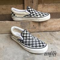 ราคา รองเท้าผ้าใบ /สีดำ-ขาว /เบอร์ 38.5 (รองเท้ามือสอง) (29276477080)