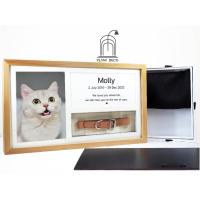 ราคา โกศกรอบรูป พร้อมที่เก็บปลอกคอ เเละแกะสลักชื่อเเละเรื่องราวน้องขนาด 15x8 นิ้ว (16393996110)