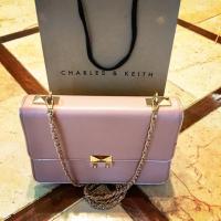 ราคา กระเป๋า Charles And Keith CK2-20680186 Push Lock Shoulder Bag (Nude Colour) (1561341691)
