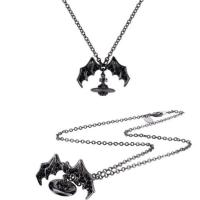 ราคา Vivienne Westwood Black Bat Wings สร้อยคอดาวเคราะห์สามมิติ (26912821477)