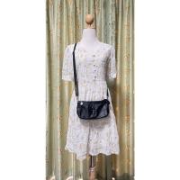 ราคา กระเป๋าสะพายข้างสีดำ สายปรับระดับได้ หนังแท้ (Sale) (27858157283)