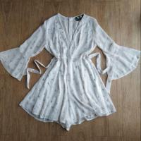 ราคา ส่งต่อ จั้มสูทสีขาว ลายเชอรี่สีทอง (7232011817)