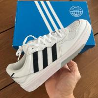 ราคา รองเท้าผ้าใบ ผู้ชาย (มือ1 ไซส์ 8.5 UK) สีขาว คาดดำ อย่างเท่ห์ (24871760850)