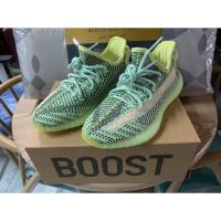 ราคา Yeezy 350 boost v2 yeezreel แท้ (3311667261)