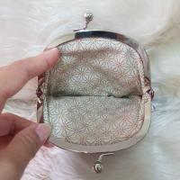 ราคา กระเป๋าสตางค์ผ้าสีแดงจากประเทศญี่ปุ่น (20245899531)