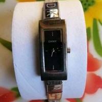 ราคา DKNY women watch old นาฬิกา DKNY สินค้าแบรนด์ มือสอง ของแท้​ คลาสสิกมากๆ (21478146745)
