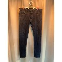 ราคา กางเกงยีนส์ มือสอง uniqlo jeans ริมแดง (เอว 35นิ้ว,ยาว 33นิ้ว) (20594539285)