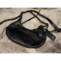 ราคา กระเป๋าแบนนด์ cps แท้ 100% (20227265000)