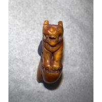 ราคา เขี้ยวหมีแกะรูปเสือ หางตรง มีจาร เก่าๆ สวยงาม ไม่รู้ที่ พิจารณาตามรูปภาพ (25331036705)