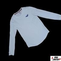 ราคา [ PRE-LOVED ] HOLLISTER CALIFORNIA - เสื้อยืดสีขาวแขนยาวปักโลโก้ (41313797193)