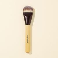 ราคา พร้อมส่ง Innisfree Beauty tool my foundation brush [glow] แปรงเกลี่ยรองพื้น (1712391788)
